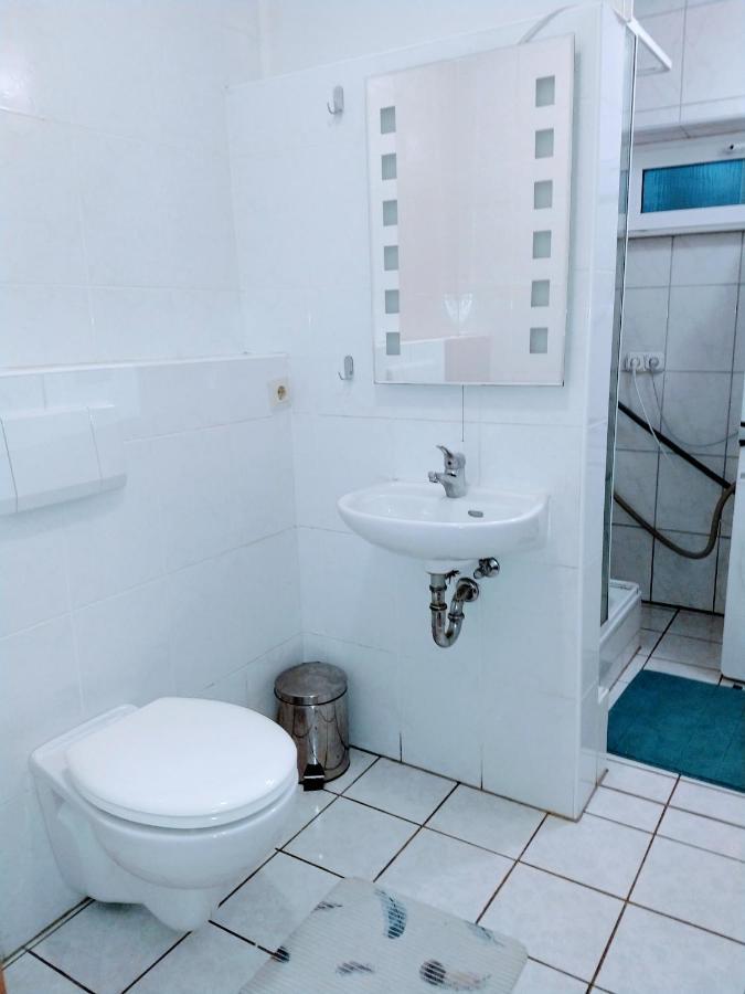 Julia'S Monteur Oase - Premium Apartment Exklusiv Fuer Solo-Reisende Еннепеталь Екстер'єр фото